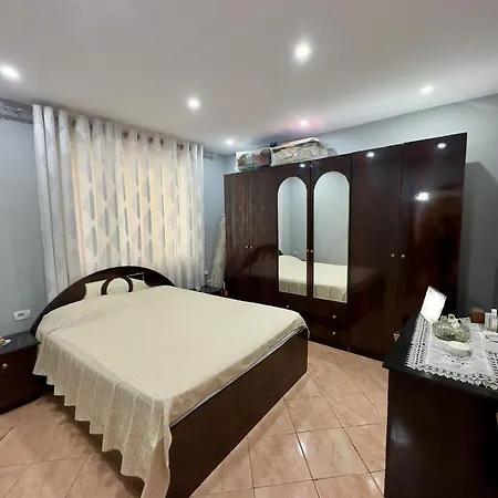 Sun House * بيرات